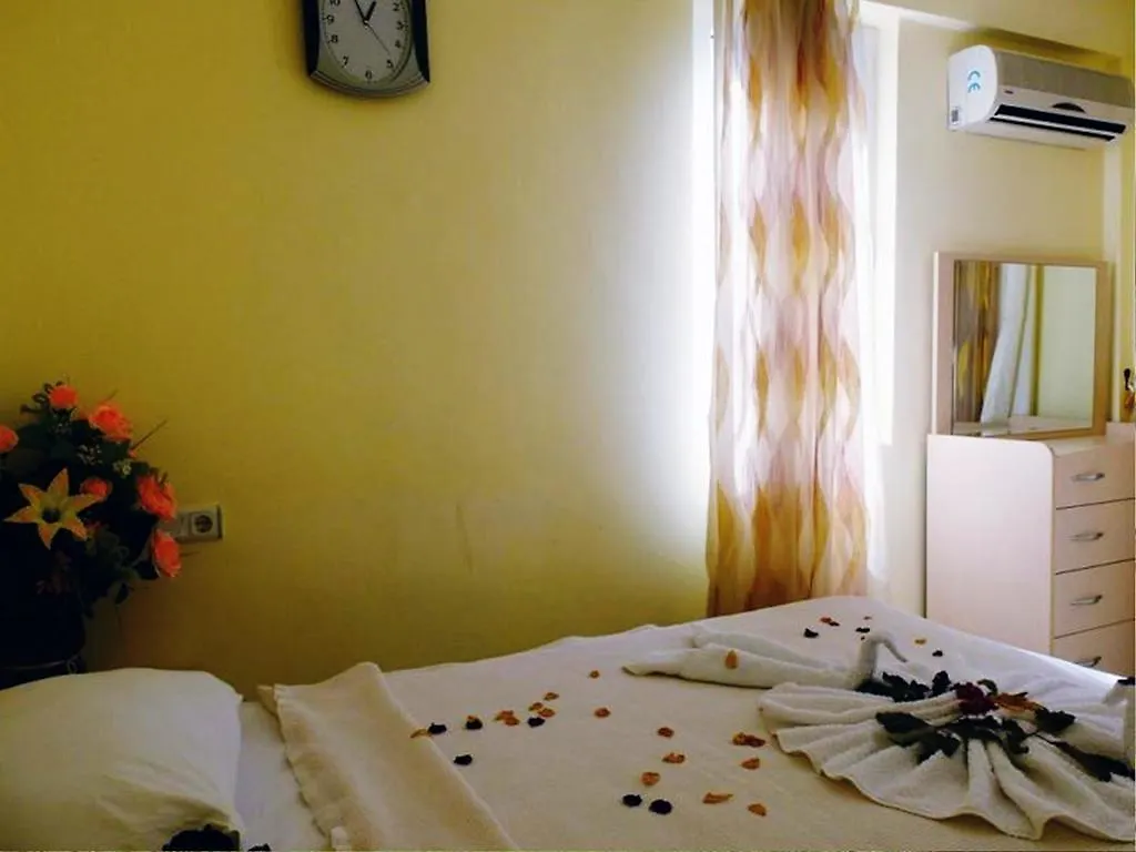 Palm Beach Apartments Fethiye 4*,